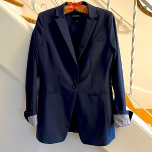 Women’s navy blazer
